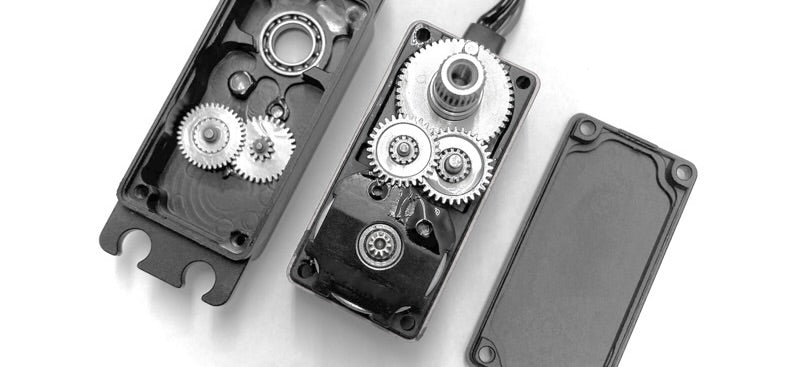 Absima 2030105 HV Digital Alu Servo ST40DBT 40KG Race-Spec. – Innenleben mit Getriebe