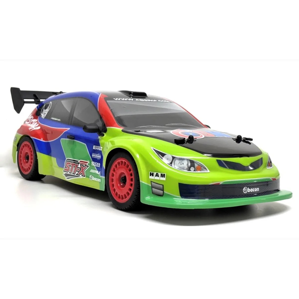 Absima STi-X Rally brushless 4WD 12234 im Maßstab 1:10 Rally RTR – Frontansicht mit Flügel, grüne Karosserie, rote Felgen