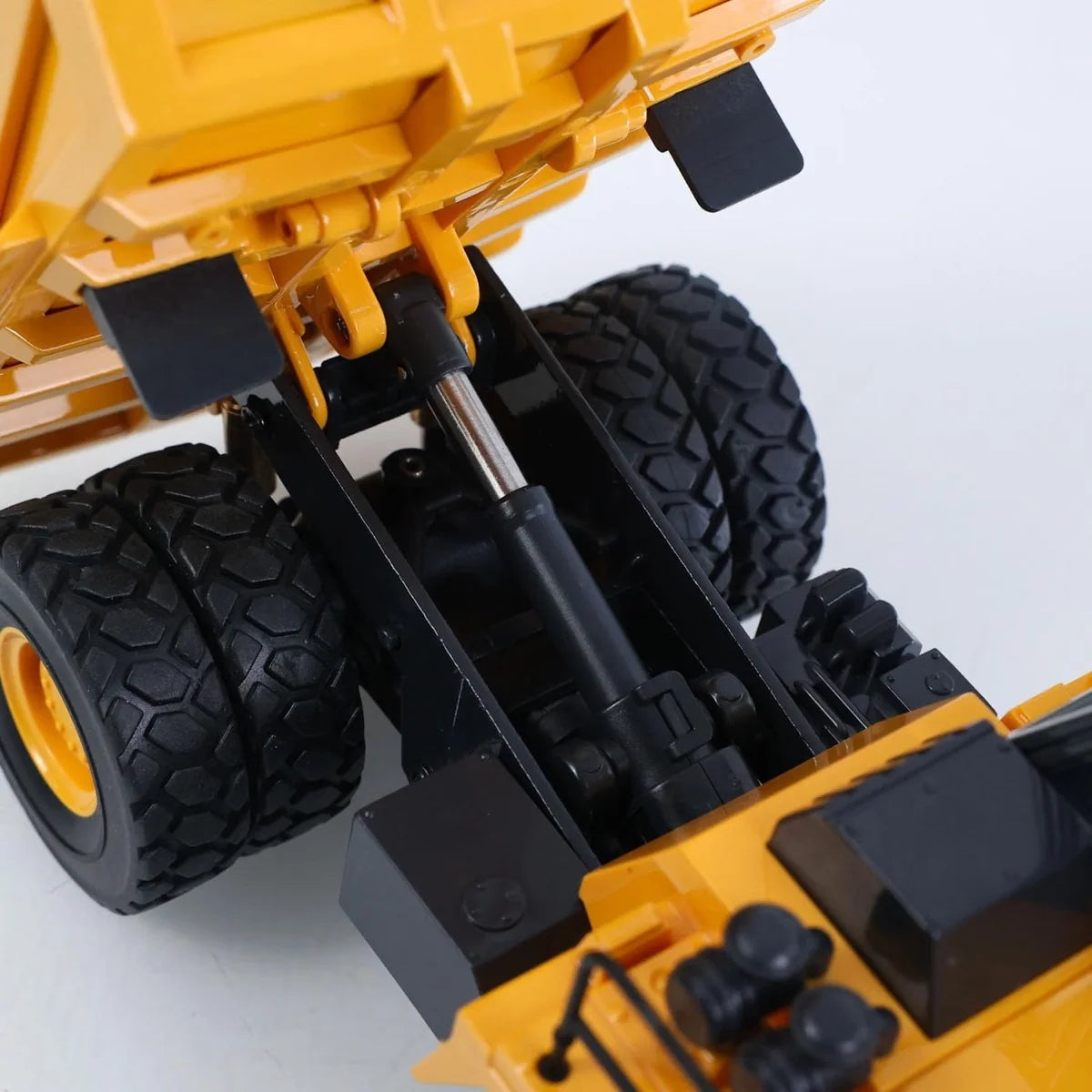 Absima Yigong RC Muldenkipper Die-Cast 80007 im Maßstab 1:50 Baumaschine RTR – Detailansicht