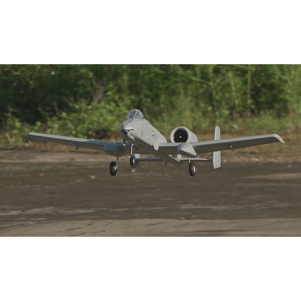 Amewi AMXPlanes A10 Thunderbolt II Jet EPO 24121 Flugzeug PNP – Seitenansicht Jet im Flug, Fahrwerk ausgefahren