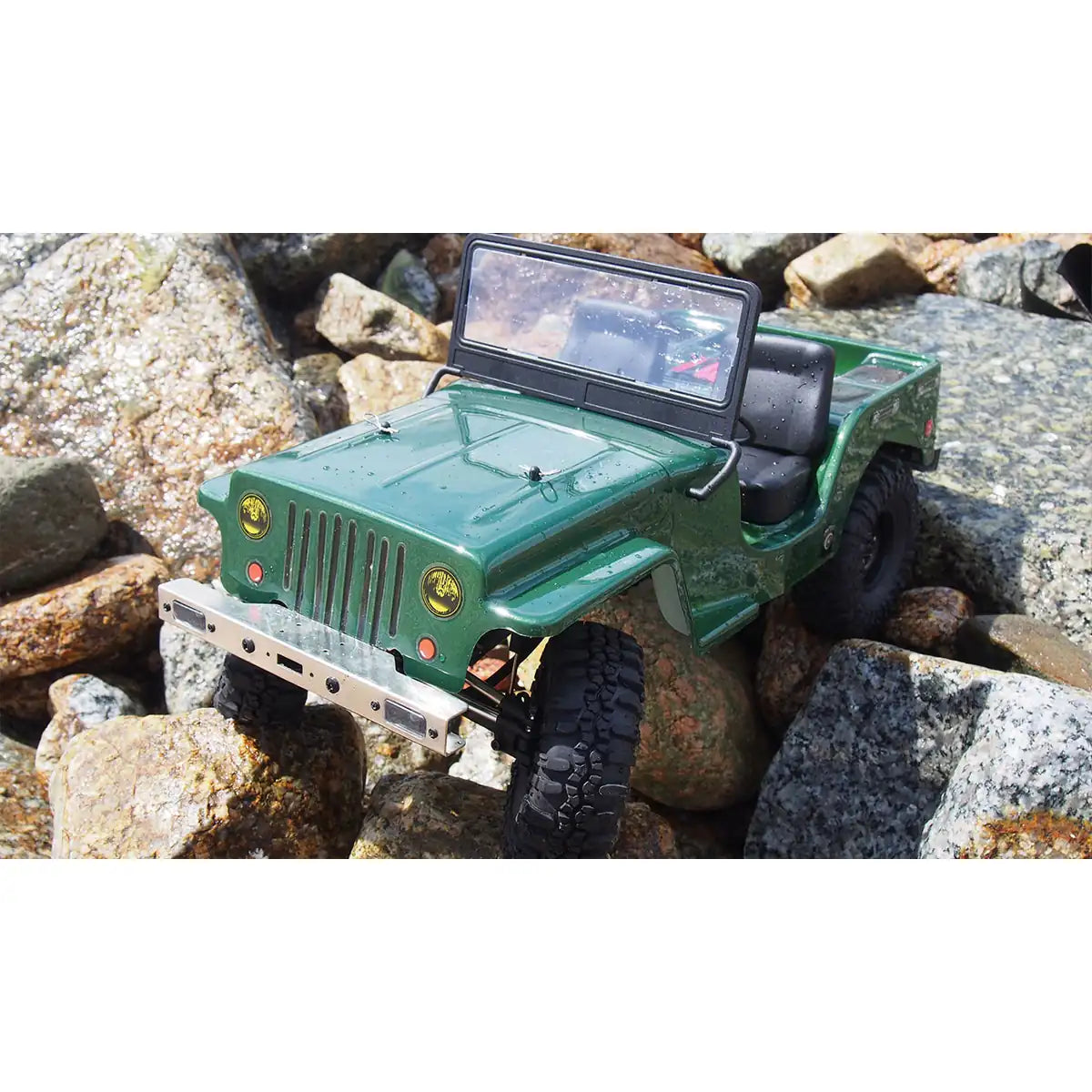 Amewi AMXRock WY1044 Crawler 4x4 22336 im Maßstab 1:10 Crawler RTR – Seitenansicht