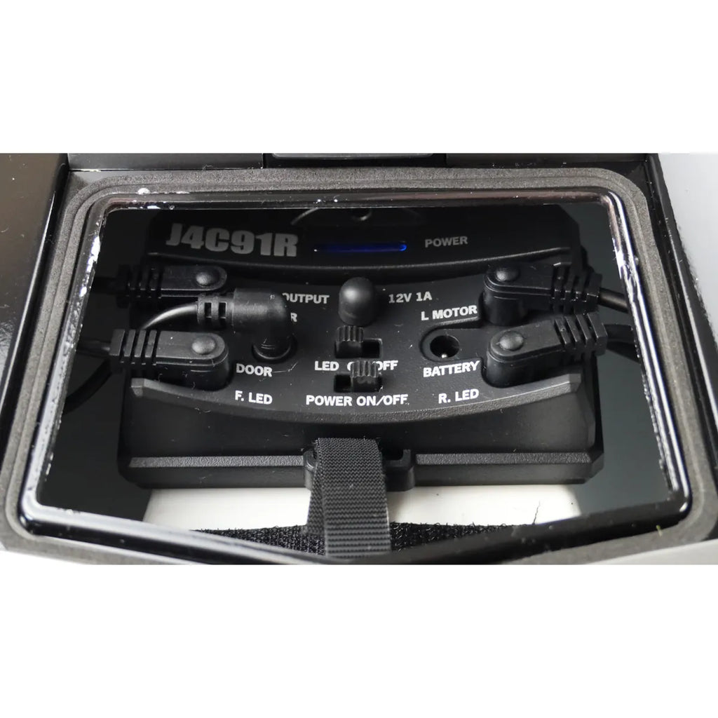 Amewi Baiting 500 V3 Futterboot 26080 Futterboot RTR – Innenraum Steuerplatine mit Anschlüssen und Schaltern
