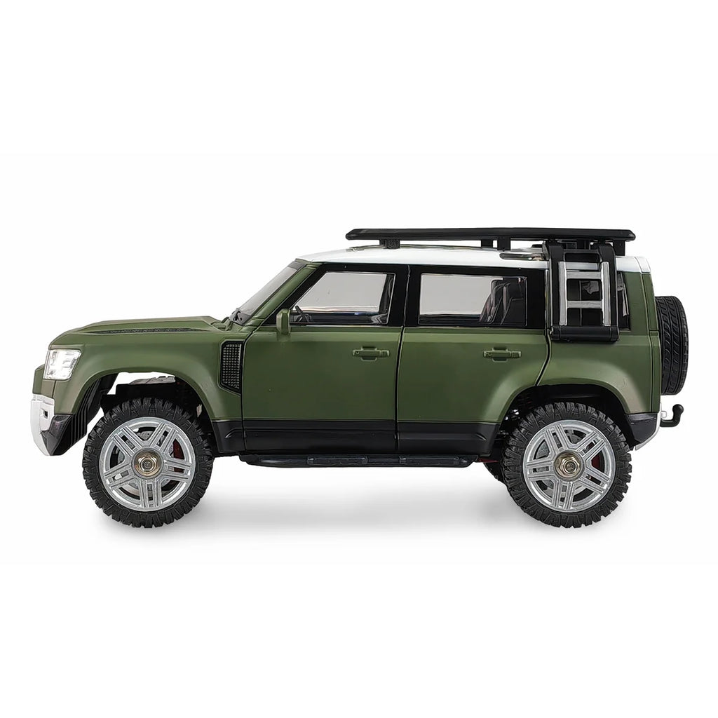 Amewi D110X24 Metall Scale Crawler 4WD Grün 22663 im Maßstab 1:24 Crawler RTR – Seitenansicht mit Dachträger und Metallfelgen