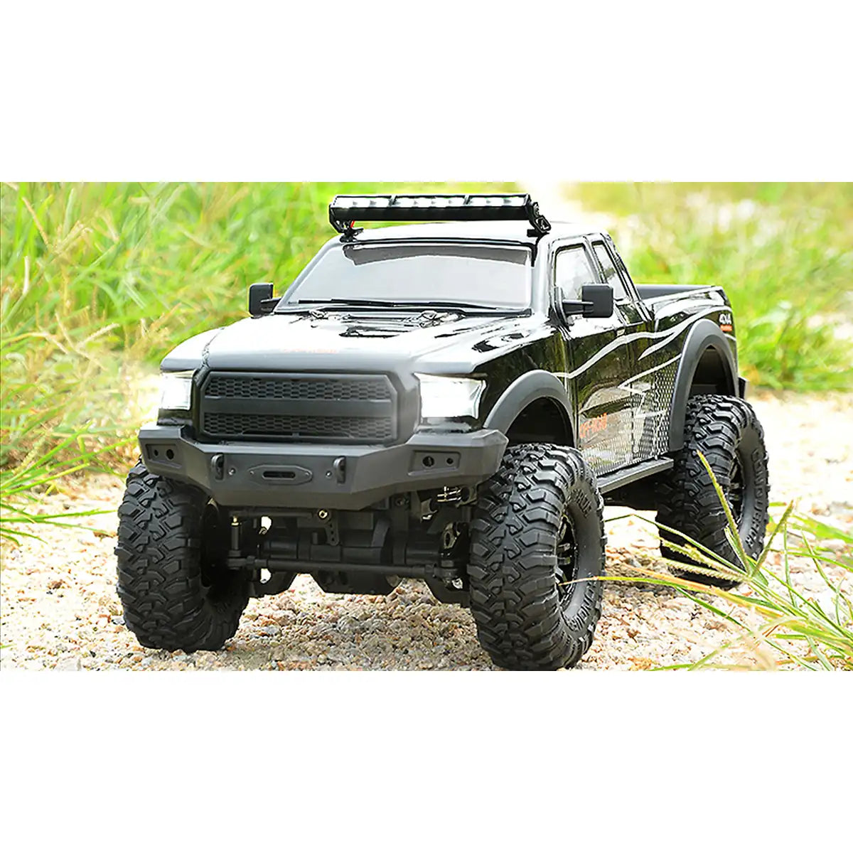 Amewi Dirt Climbing PickUp Crawler 4WD schwarz 22593 im Maßstab 1:10 Crawler RTR – Frontansicht