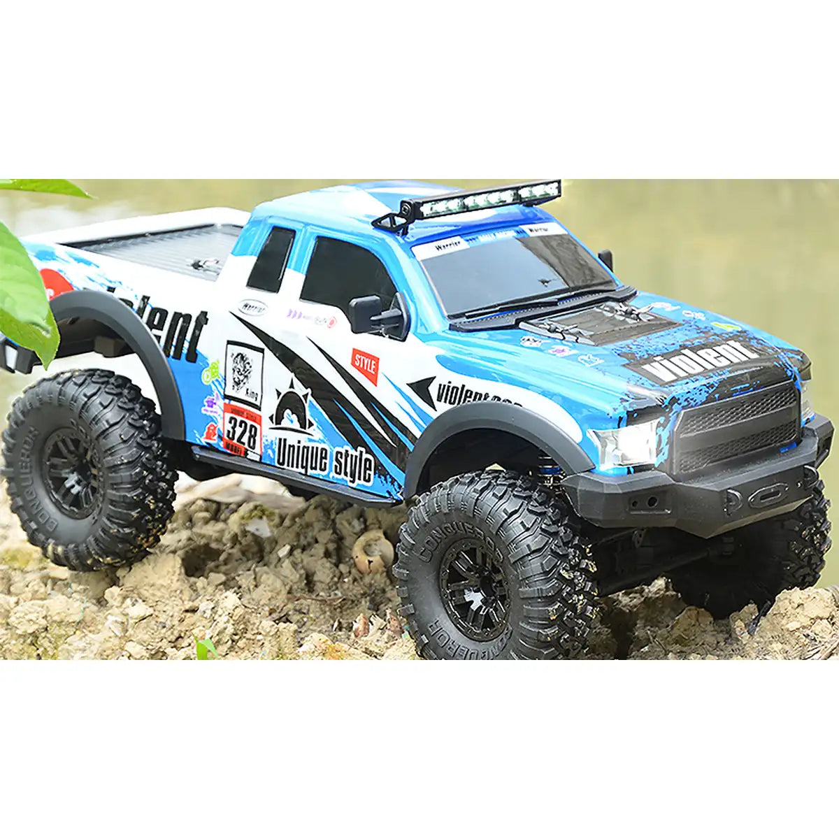 Amewi Dirt Climbing PickUp Race Crawler 4WD blau 22594 im Maßstab 1:10 Crawler RTR – Seitenansicht