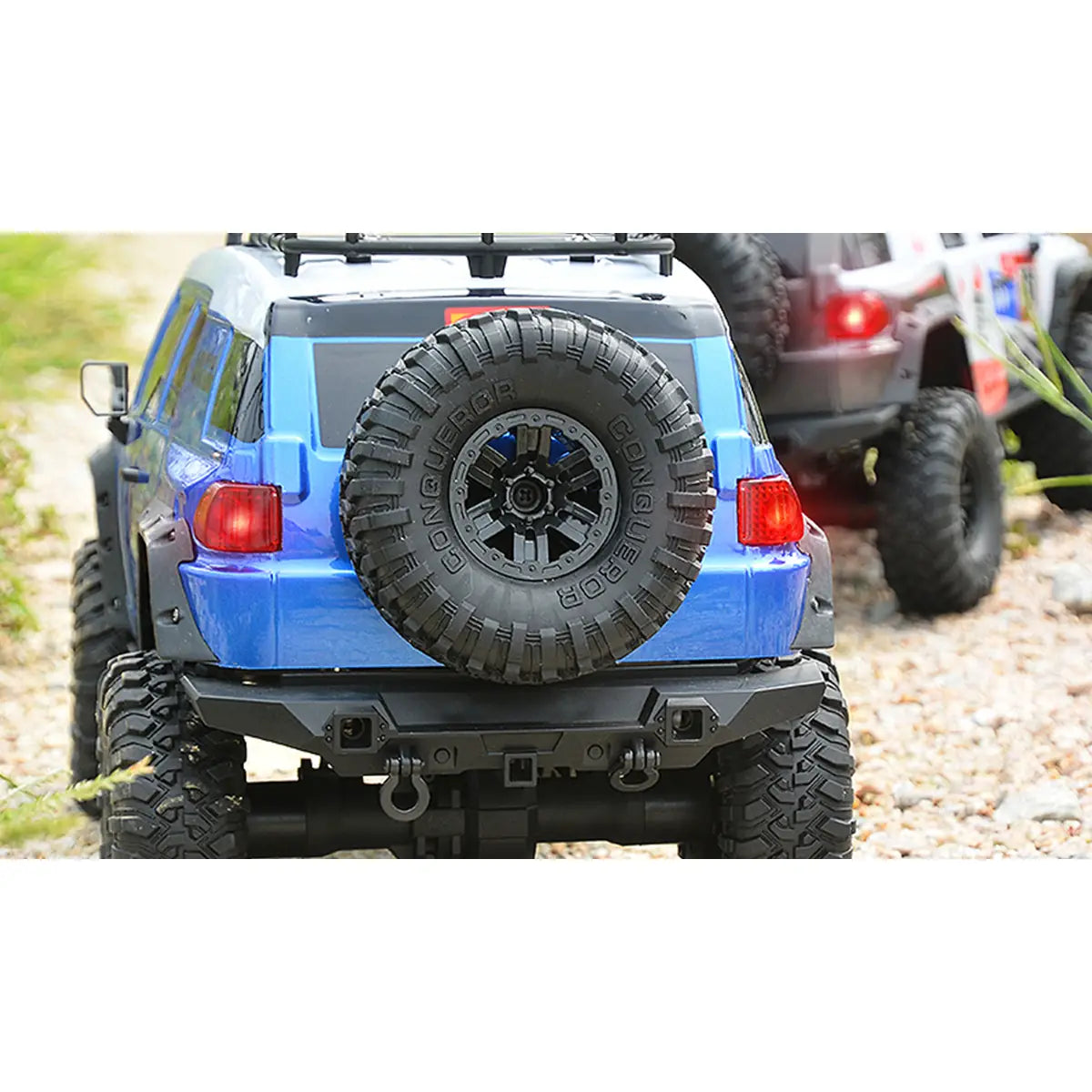 Amewi Dirt Climbing SUV CV Crawler 4WD blau 22591 im Maßstab 1:10 Crawler RTR – Rückansicht