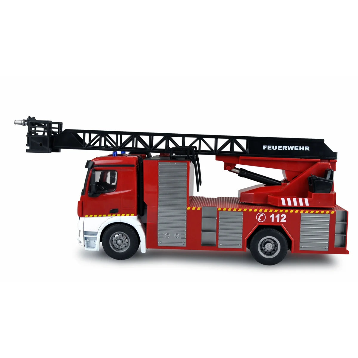 Amewi Mercedes-Benz Feuerwehr Drehleiterfahrzeug 22502 im Maßstab 1:18 Onroad RTR – Seitenansicht