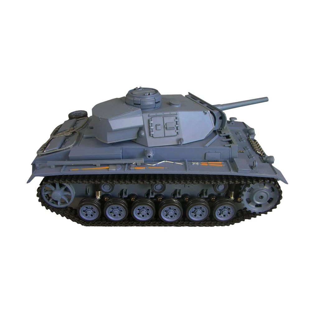 Amewi Panzerkampfwagen III Standard Line IR/BB 23063 im Maßstab 1:16 Panzer RTR – Seitenansicht