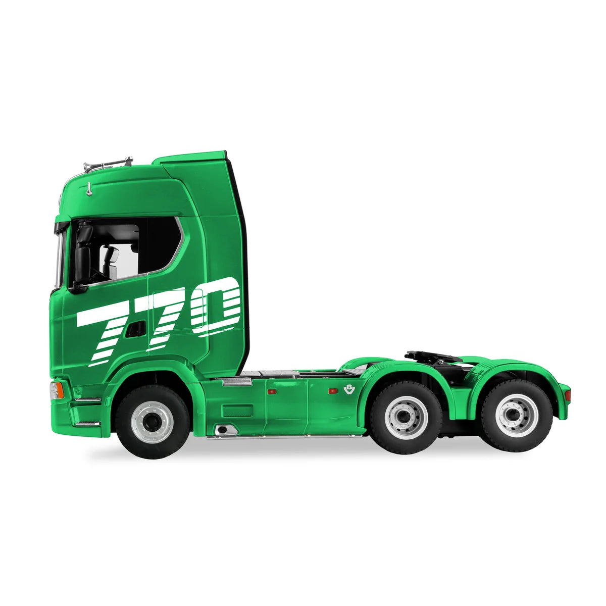 Amewi Scania 770 S Zugmaschine 6x4 Grün 22770 im Maßstab 1:18 Truck RTR – Seitenansicht mit grüner Lackierung und weißem Logo