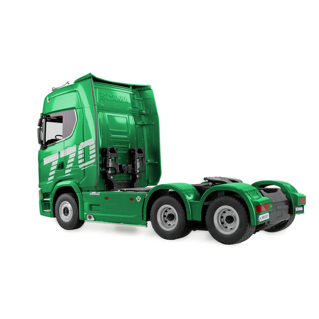 Amewi Scania 770 S Zugmaschine 6x4 Grün 22770 im Maßstab 1:18 Truck RTR – Seitenansicht
