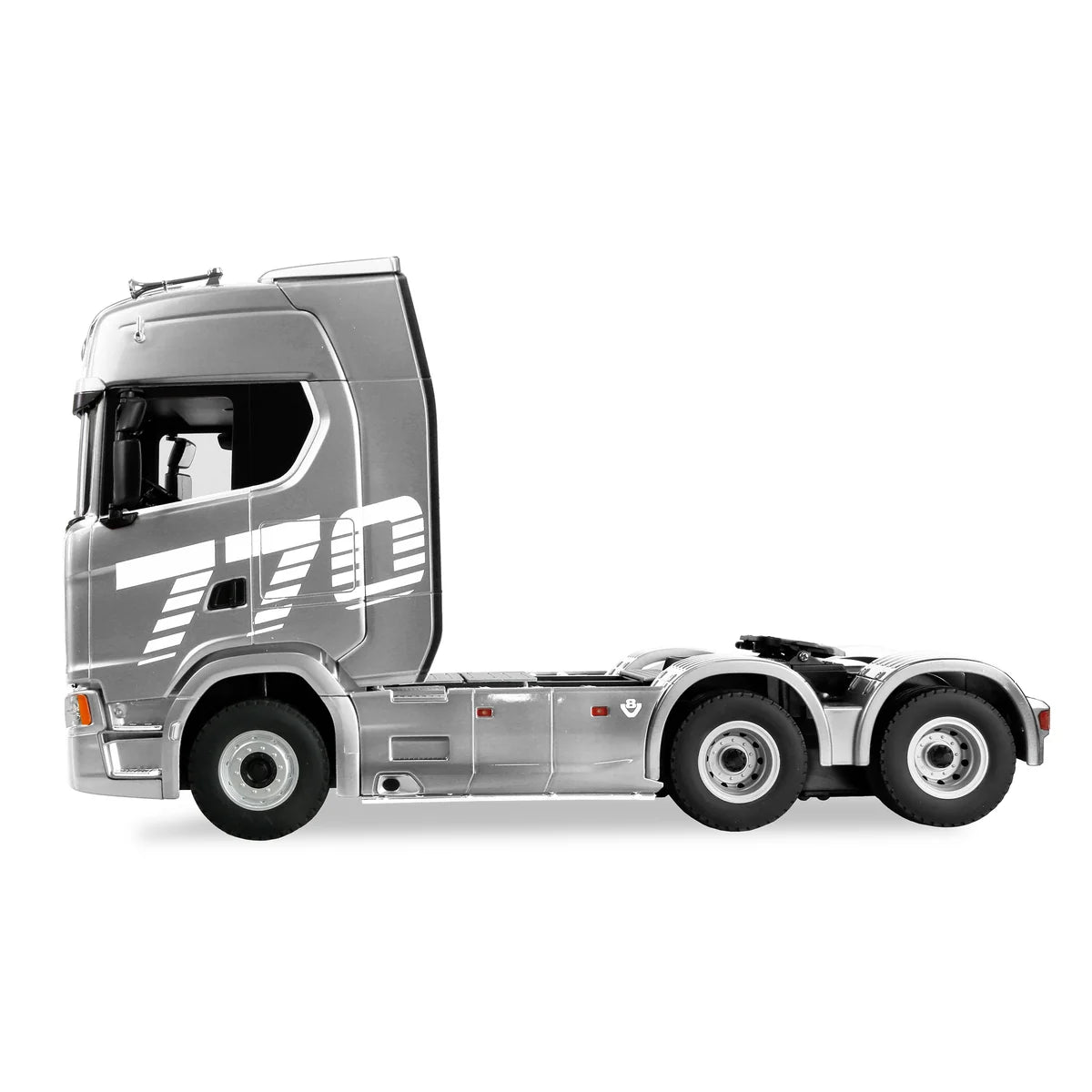 Amewi Scania 770 S Zugmaschine 6x4 Silber 22762 im Maßstab 1:18 Truck RTR – Seitenansicht