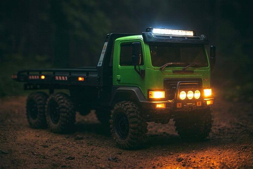 Hobby Plus CR18P Arktos 6x6 V1.5 Crawler 1:18 RTR Grün HBP1810602 – LED-Beleuchtung bei Nacht