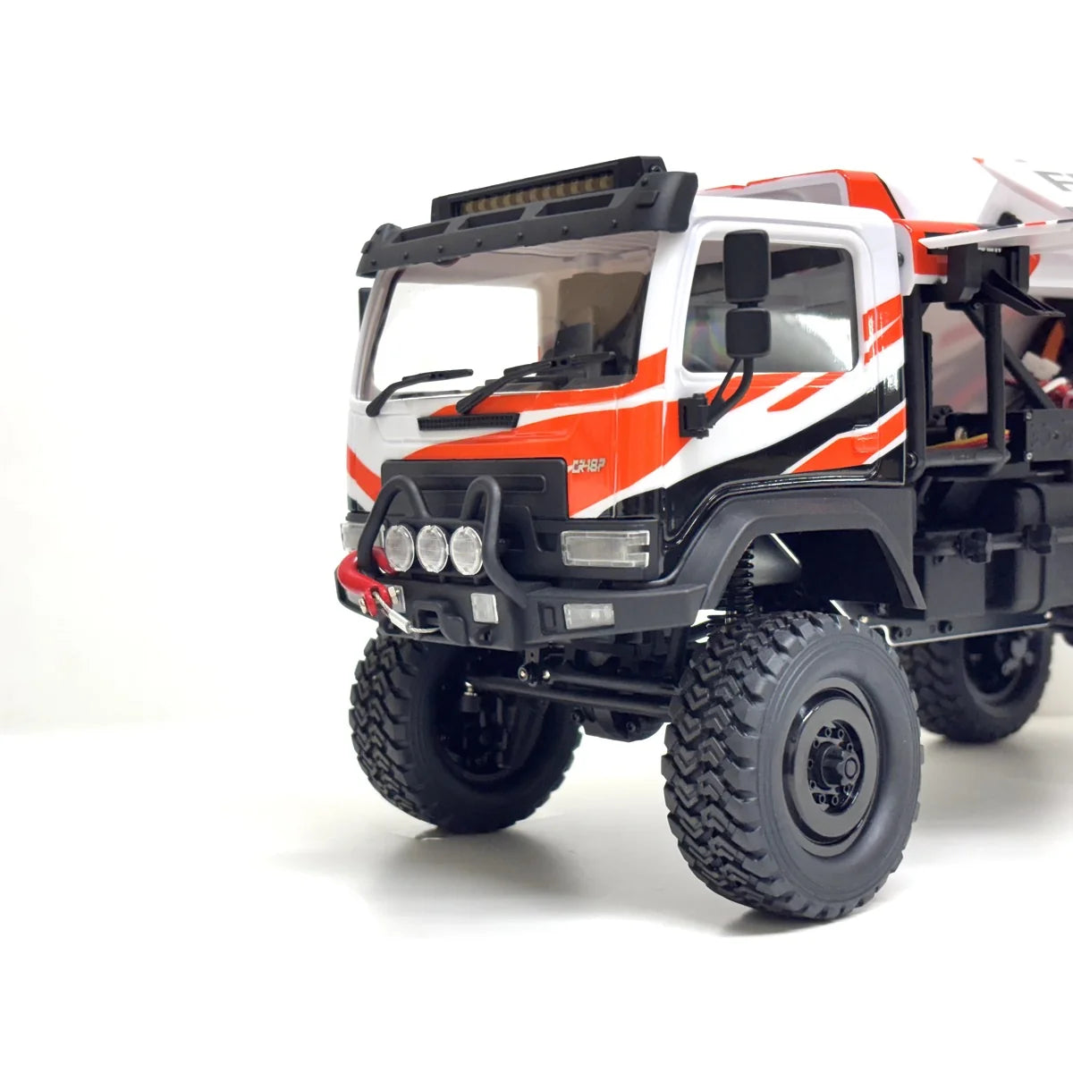 Hobby Plus DKR-4 Fortis brushless Rally Truck 4WD Weiß HBP1810820-WH im Maßstab 1:18 Rally RTR – Frontansicht
