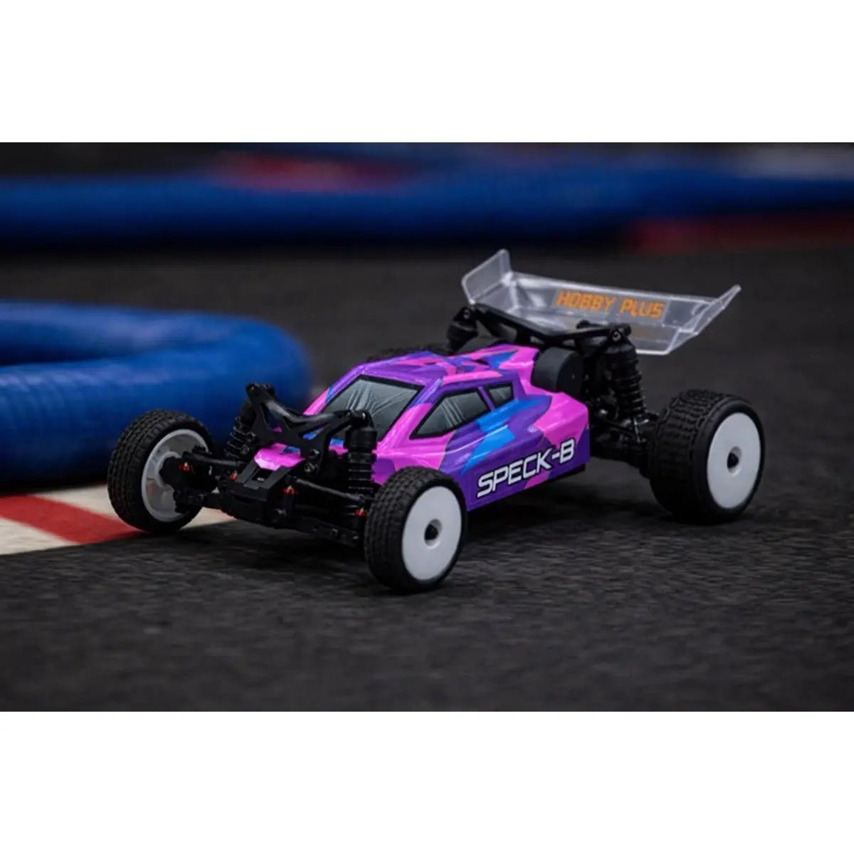 Hobby Plus Speck-B brushless Buggy 1:24 2WD RTR Pink HBP2410260-MAG – auf der Rennstrecke