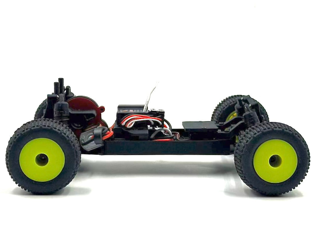 Hobby Plus Speck-T brushless Stadium Truck 1:24 2WD RTR Gelb HBP2410310-YW – Chassis Seitenansicht