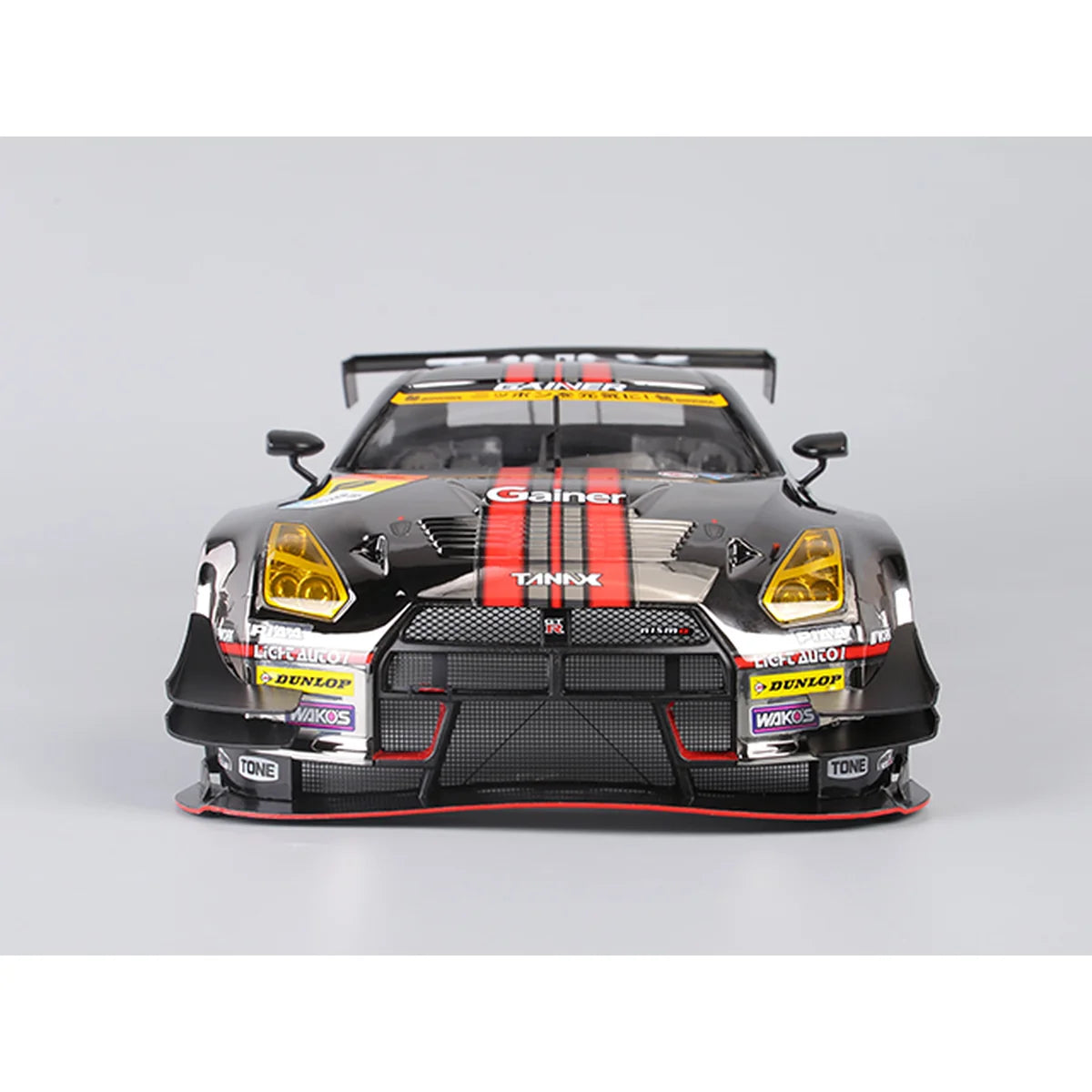 Killerbody Gainer Tanax GT-R Nisimo R35 Karosserie lackiert KB48663 im Maßstab 1:10 Touring Car & Onroad – Frontansicht