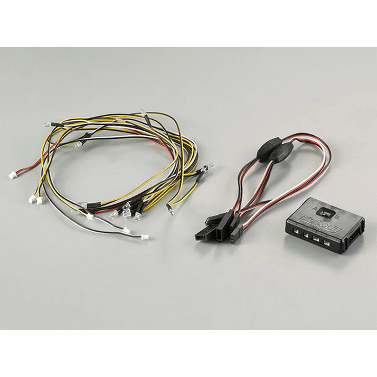 Killerbody Nissan Skyline GT-ES LED-Einheit m. Kontrollbox KB48687 Zubehör Touring Car & Onroad – Lieferumfang und Zubehör