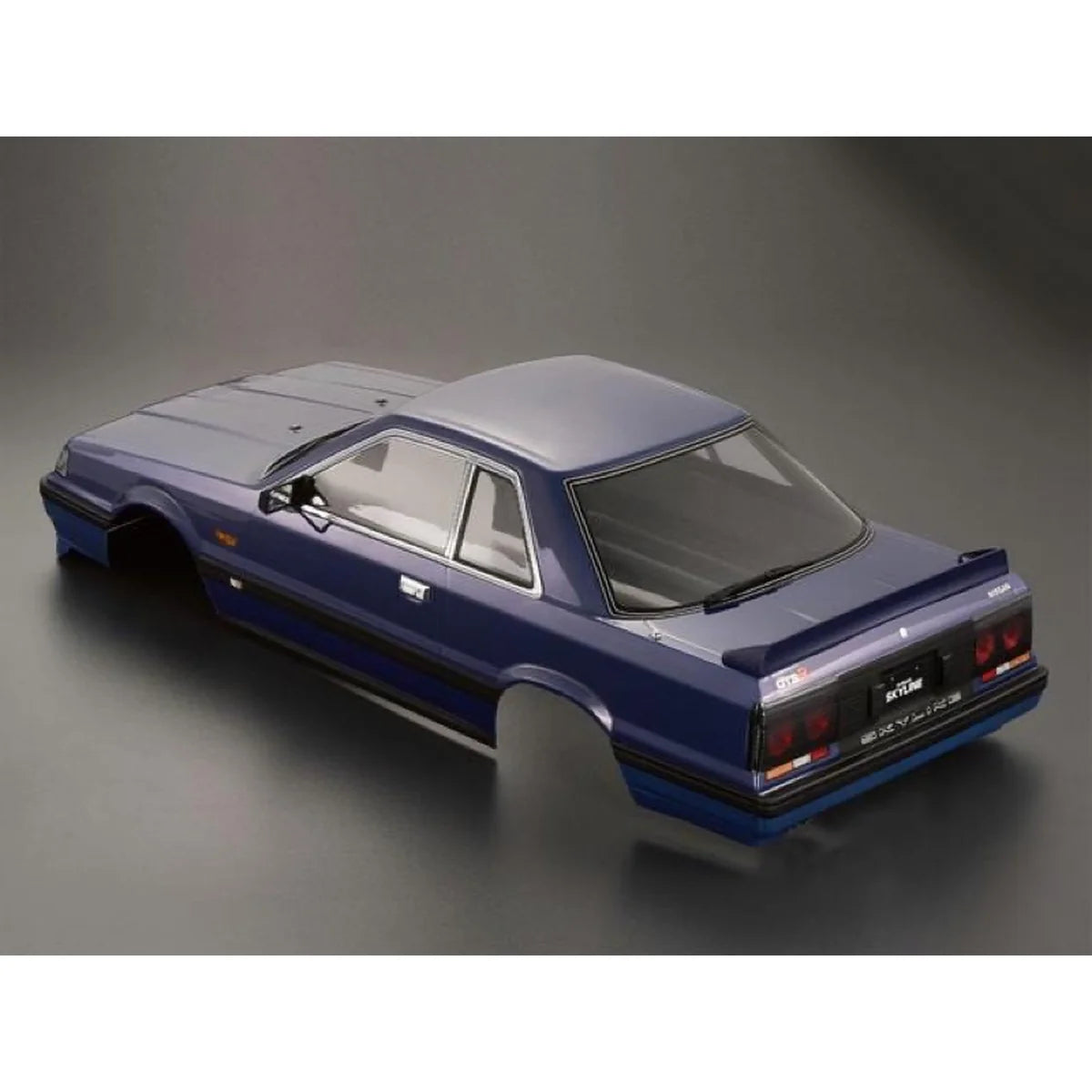 Killerbody NISSAN SKYLINE R31 Karosserie lackiert Blau KB48678 im Maßstab 1:10 Touring Car & Onroad – Seitenansicht