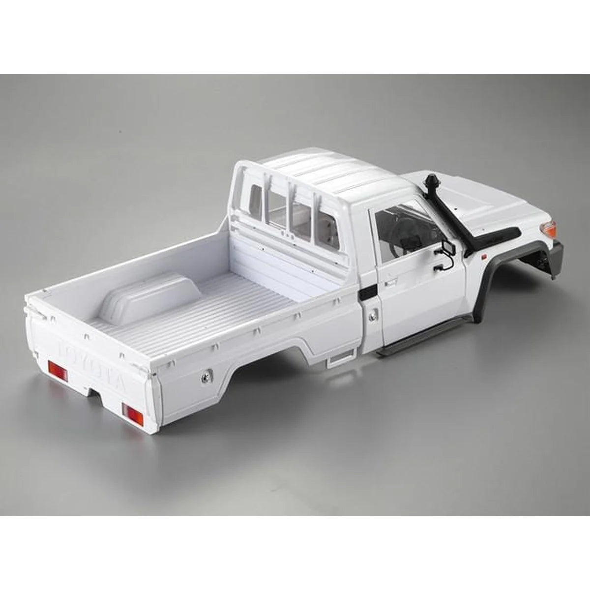 Killerbody Toyota LC70 Hardbody-Karosserie weiß/DIY (Axial SCX10 & 313mm) KB48601 im Maßstab 1:10 Crawler – Seitenansicht