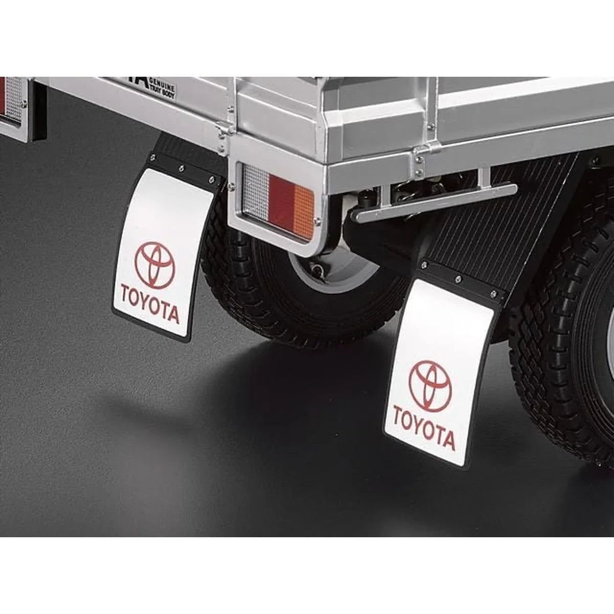 Killerbody TOYOTA LC70 Stahlfender und Schmutzfänger f. 3.35 KB48623 Zubehör Crawler – Detailansicht